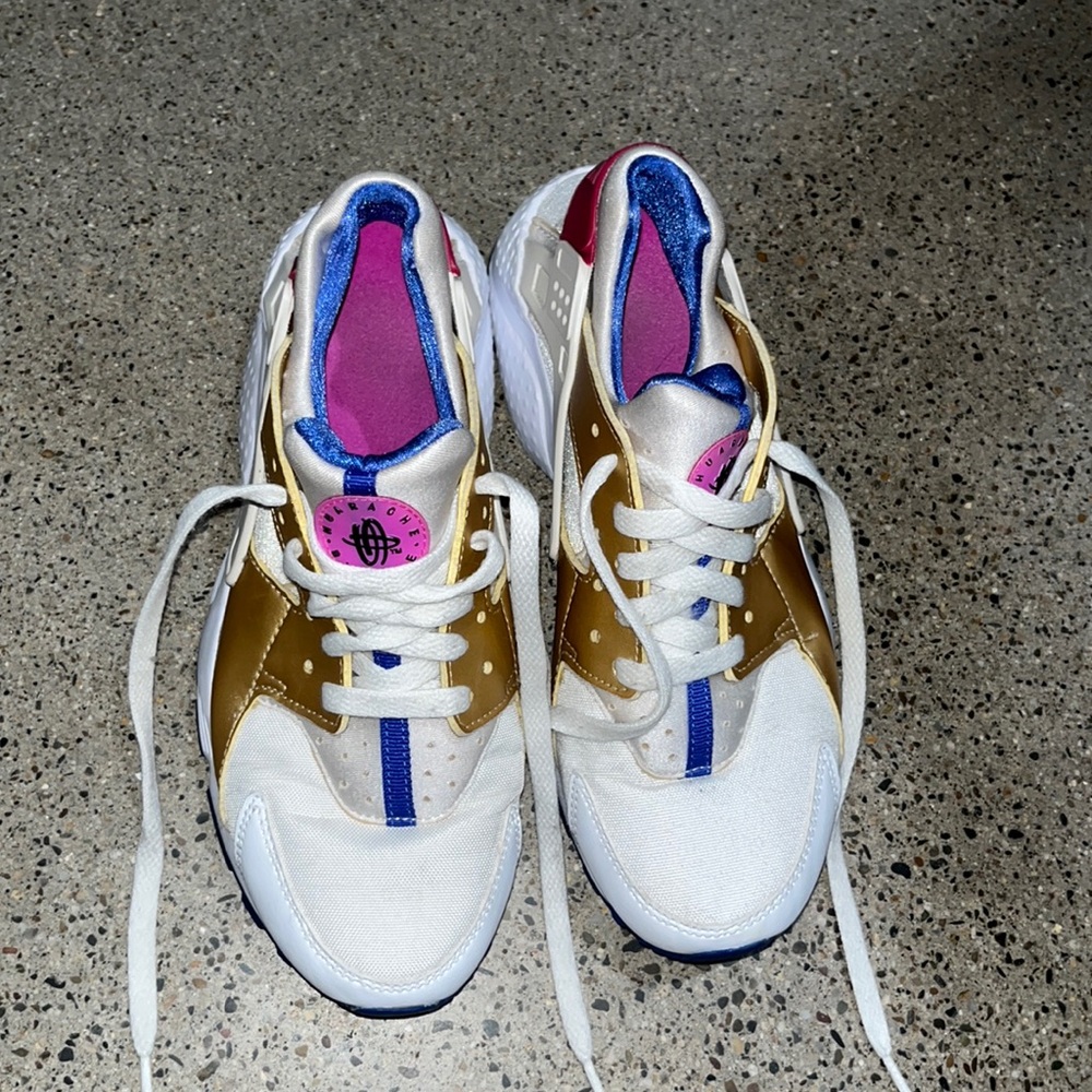 Women’s Nike Huarache Shoes